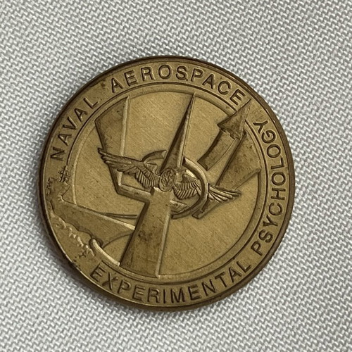 American Military Challenge Coin US Navy Limited Edition like new