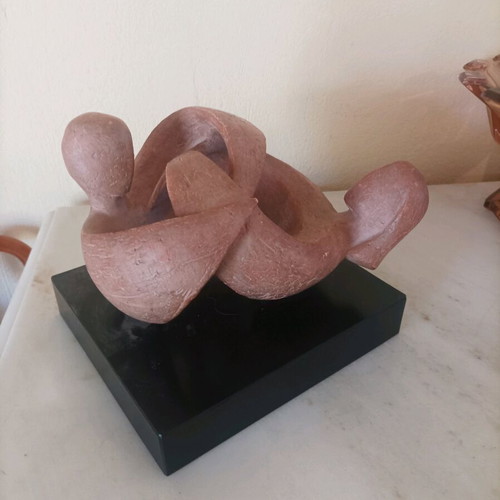 Ceramic decorative piece like new on wooden base