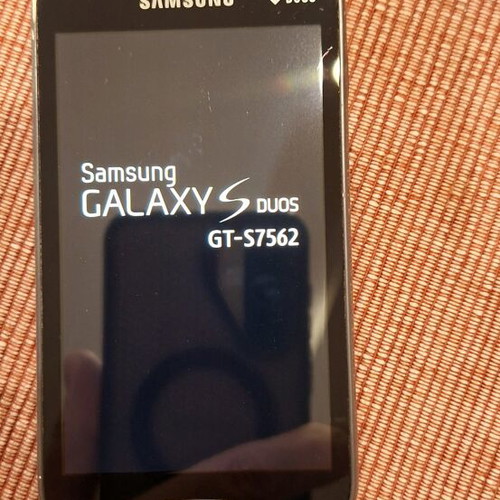 Samsung Galaxy S DUOS GT-S7562 used phone missing SIM slot