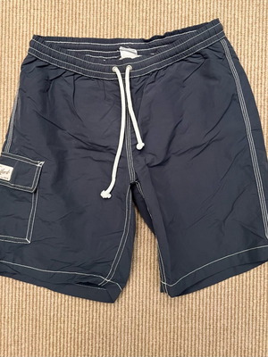 Hartford swim shorts like new, gray, size 12 years