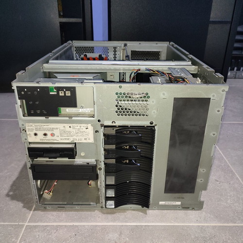 IBM Netfinity 5500 Server Rack with Dual Pentium II 400MHz
