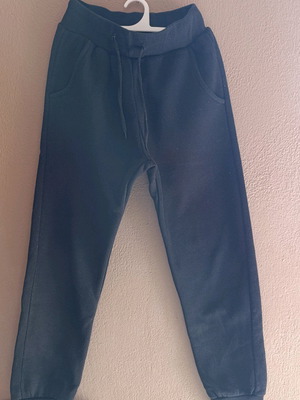 Fleece sportswear black like new, size 128 cm