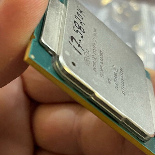 Intel Core i7-5820K 3.30GHz 6-Core 12-Thread CPU used, LGA2011-3