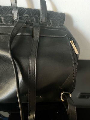 Modern Embossed Verde Backpack New, Black
