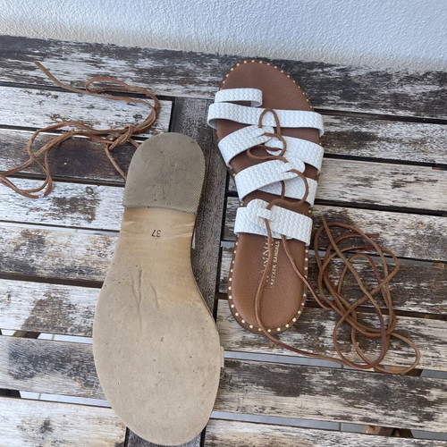 Ioannis leather gladiator sandals size 37 like new, white and brown