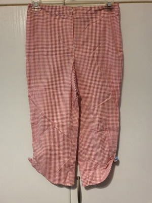 Capri pants like new, checked, size M 38, white and red