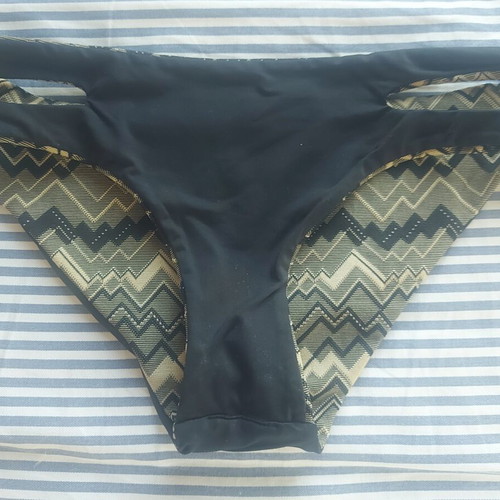 Bikini bottom used, size XS, black