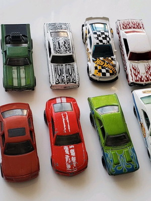 Hot Wheels употребявани, комплект от 8 броя