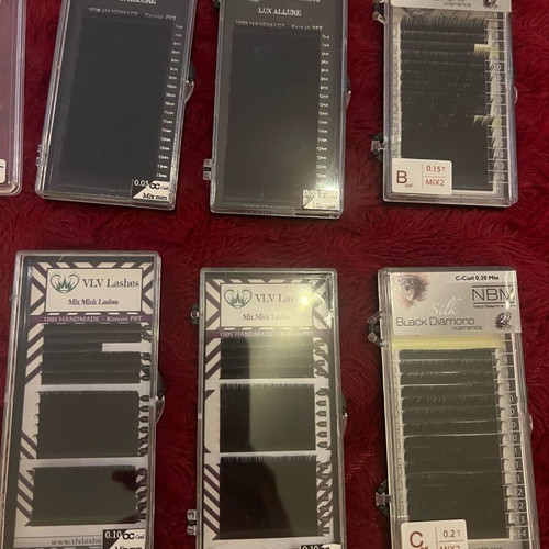 Eyelash extension materials like new with accessories