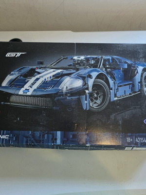 Lego Technic 2022 Ford GT 42154 new, 1466 pieces
