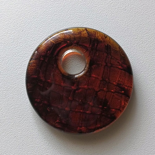 Pendant jewelry like new in special shades