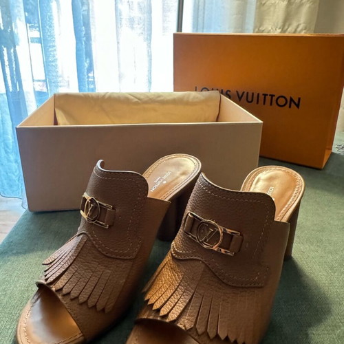 Louis Vuitton mules like new, size 38, brown