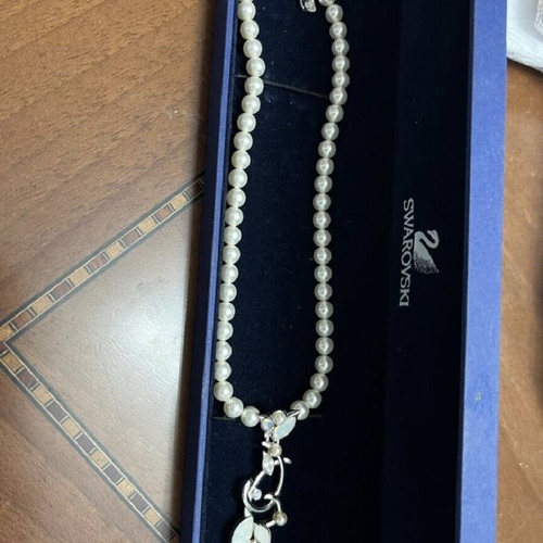 Swarovski necklace new authentic