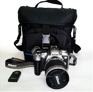 Nikon F75 film SLR Camera με Φακό 28-100mm + remote control + τσάντα
