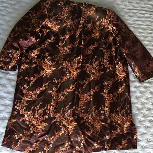 Women’s jacket used, size L, bronze satin with flowers