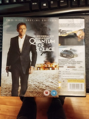 Quantum of Solace 2-Disc Special Edition DVD like new
