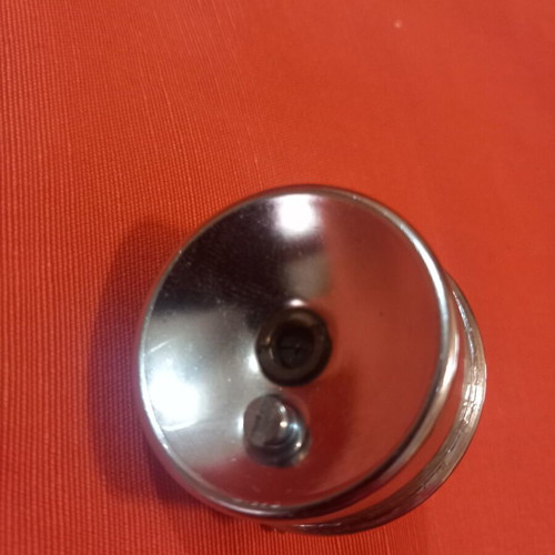 Vintage lighter used, partial function