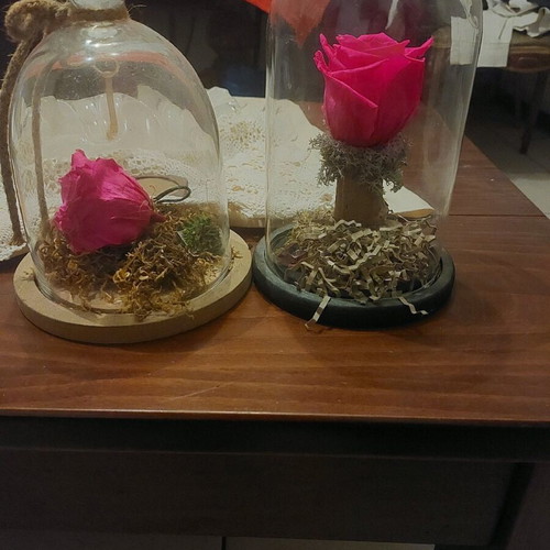 Decorative flowers like new, set of 2 pieces