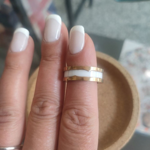Steel ring size 56 like new, white and gold colors