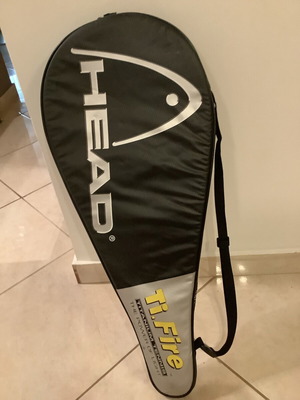 Head racket case used with small tear