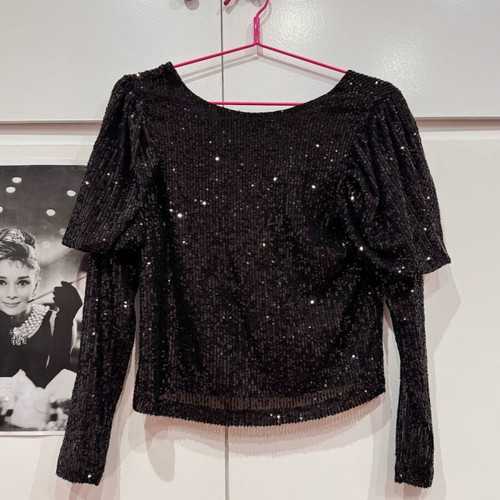 Only women's sequin blouse black size M like new