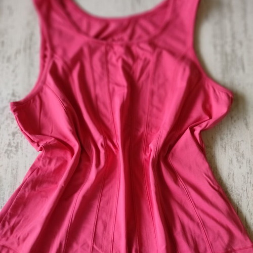 Women's sports tank top like new, pink, size XXL
