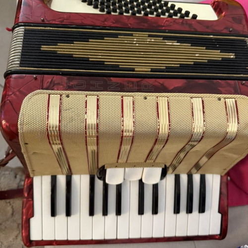 Hohner Student V accordion used, made in Germany 1989