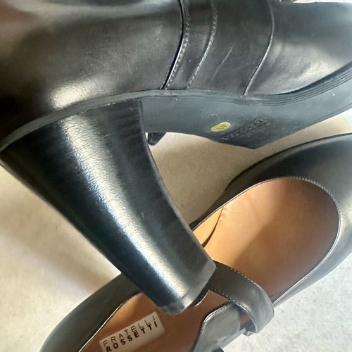 Fratelli Rossetti Mary Janes black leather pumps like new size 41