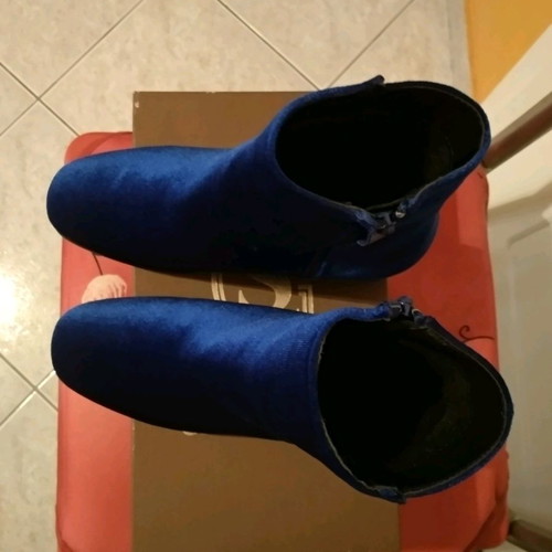 Velvet blue ankle boots size 36 new with 4.5 cm heel