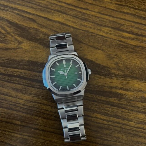 Hugo Poedagar watch like new, men's, green dial