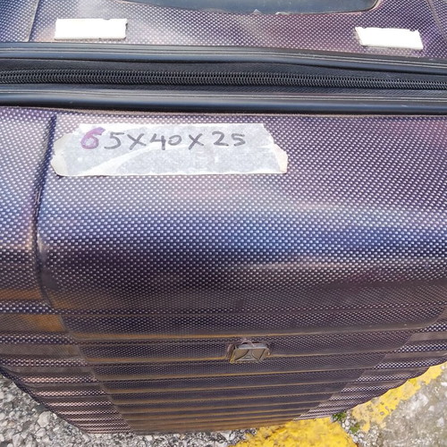 Medium-small travel suitcase 65x40x25 used, brown