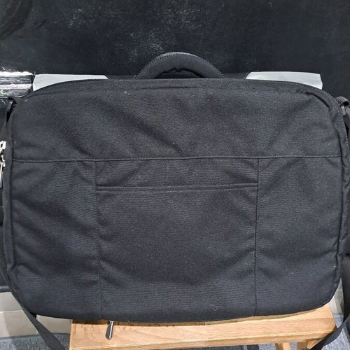 Nike laptop bag like new, black with gray