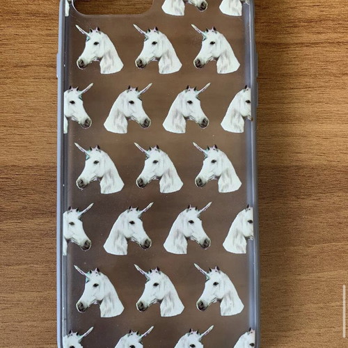iPhone 7 Plus case like new with unicorns