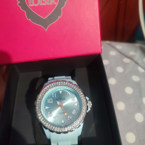 Loisir women's and unisex silver watch new with rhinestones