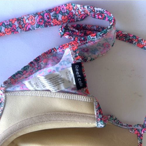 Reef bikini top new, colorful with small flowers, size 6XL