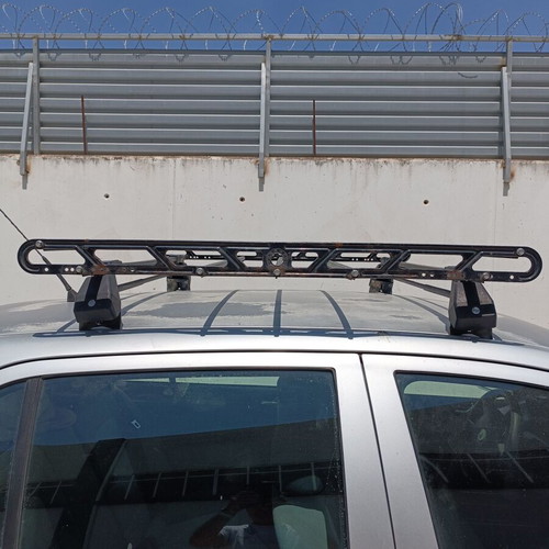 Hermes GS1 metal car roof rack used with keys and covers