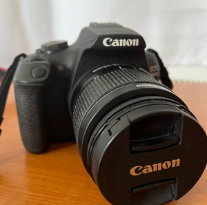 Canon EOS 2000D