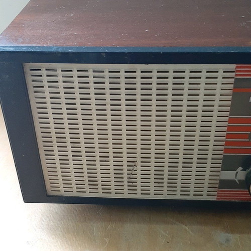 Videoton RA 2103 vintage radio used with tubes