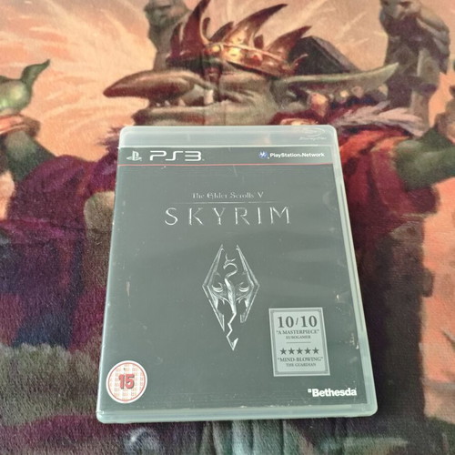 Skyrim PS3 game like new, no manual