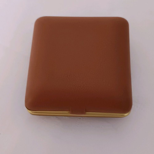 Anker old table alarm clock used