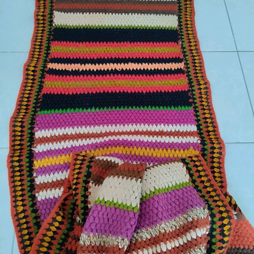 Handmade knitted throw like new, large, 390x50 cm
