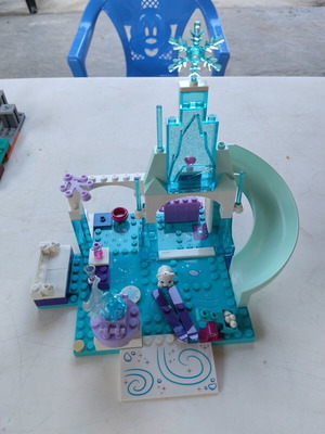 Lego Anna & Elsa's Frozen Playground 10736