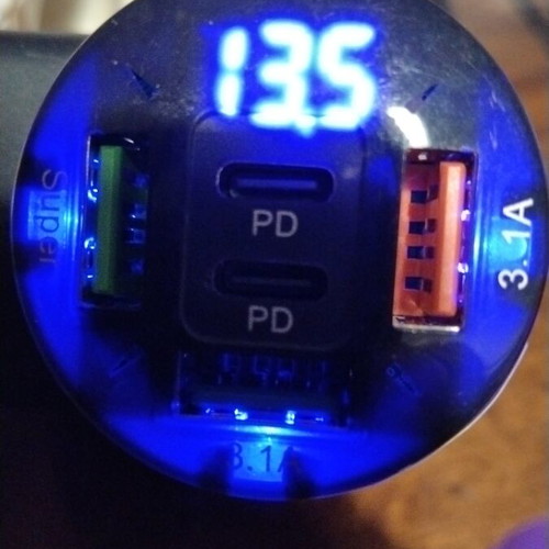 Car voltmeter and 5-port charger, 3 USB + 2 Type-C