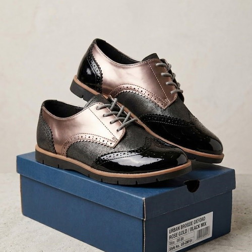 Verde Oxford shoes size 38 like new, black and rose gold