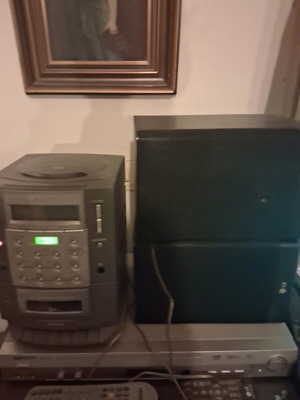 Sony sound system used, cassette not working