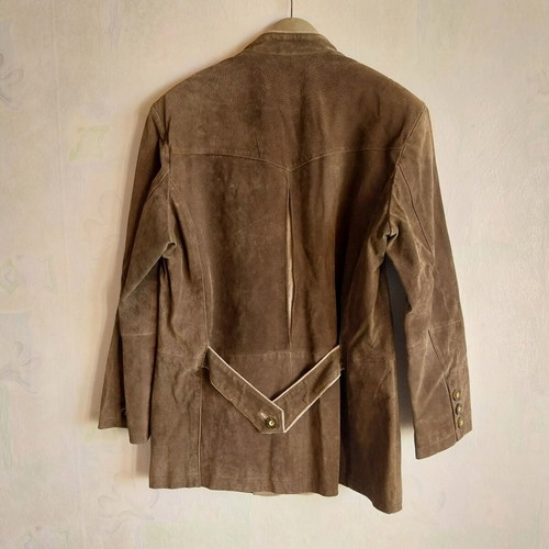 Enzo Scapati vintage men's Dirndl suede jacket, size 42, olive green with beige embroidery