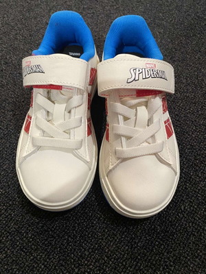 Adidas Marvel Spider-Man Grand Court παιδικά παπούτσια καινούργια, μέγεθος 28, άσπρα