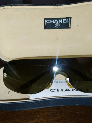 Γυαλιά ηλίου Chanel σχεδόν αφορετα