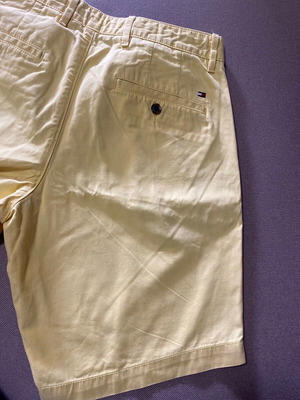 Tommy Hilfiger Bermuda shorts like new, size 32, yellow