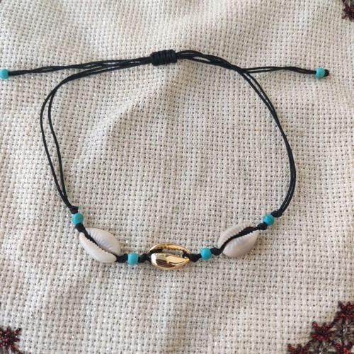 Handmade anklet new with shells